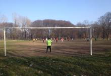 Una veduta del campo di calcio dalla nostra parte