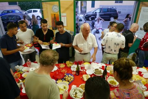 Tutti a mangiare